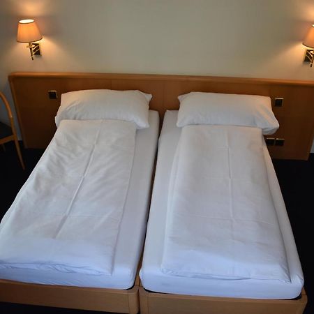 Hotel Schwert Näfels Buitenkant foto