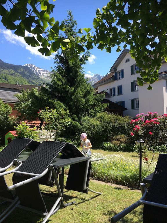 Hotel Schwert Näfels Buitenkant foto
