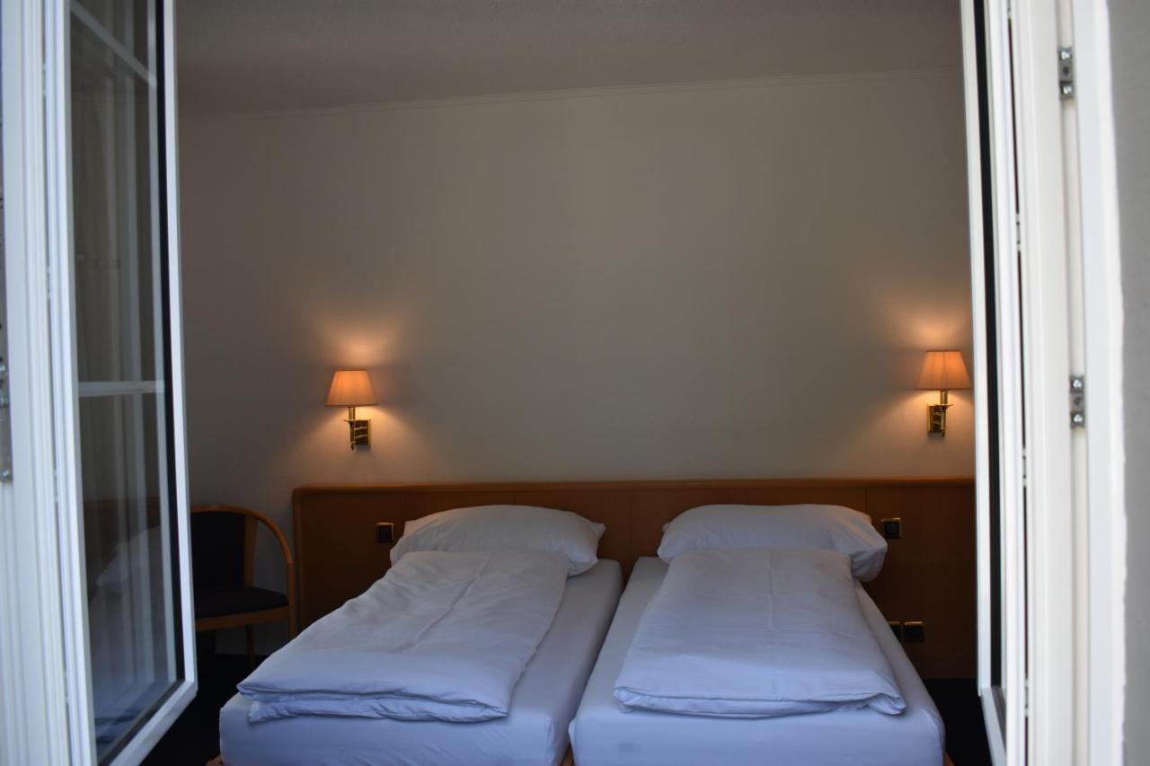 Hotel Schwert Näfels Buitenkant foto
