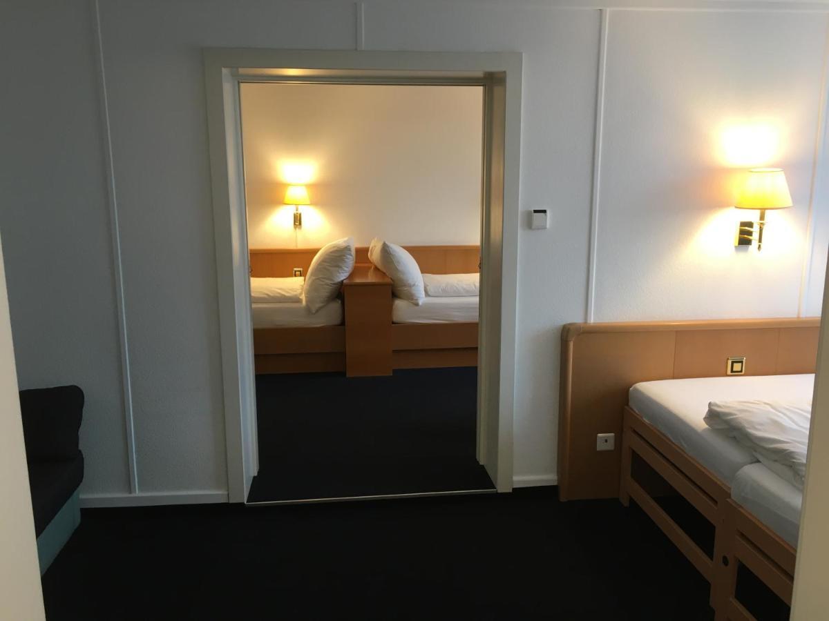 Hotel Schwert Näfels Buitenkant foto