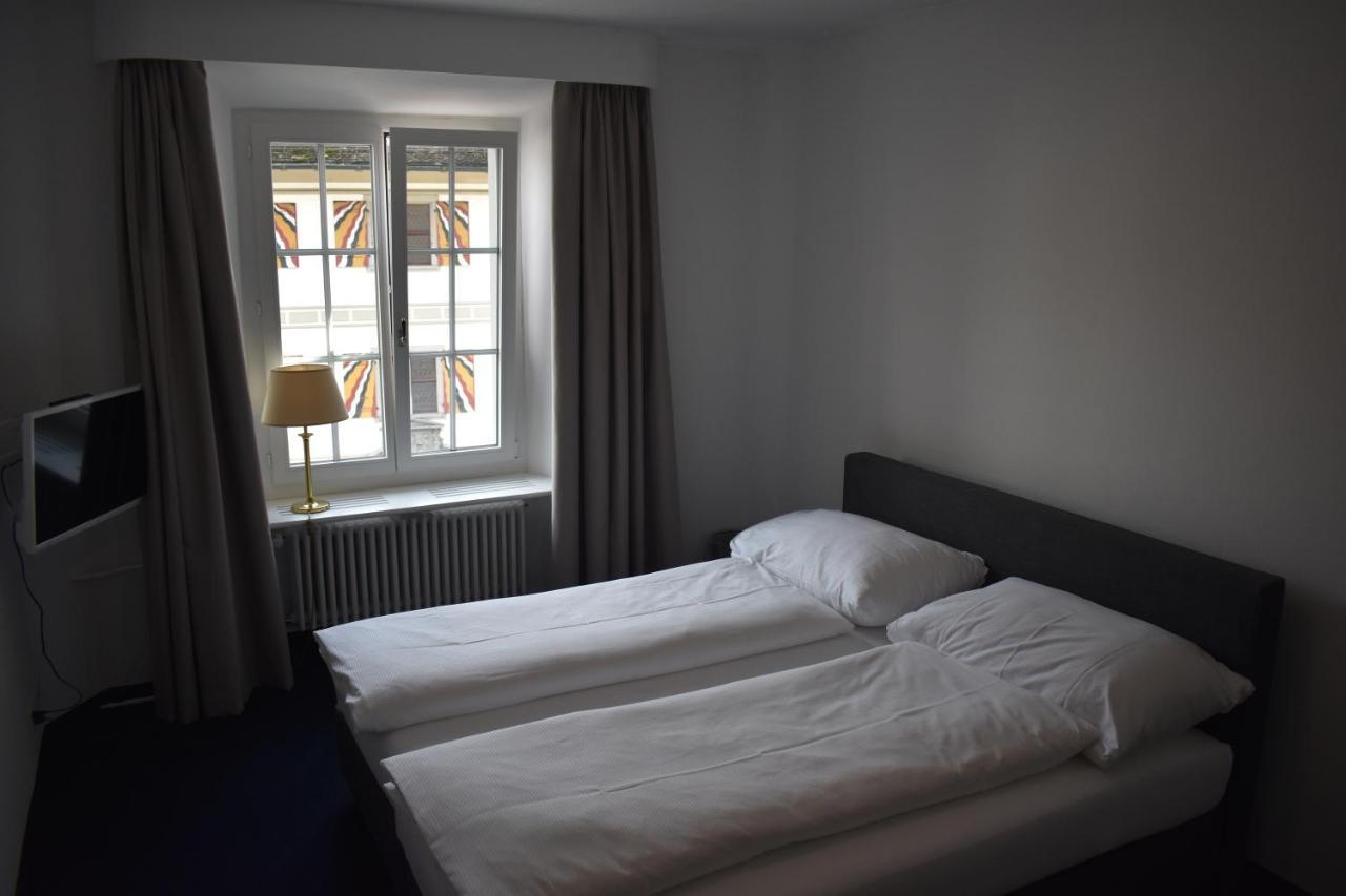 Hotel Schwert Näfels Buitenkant foto